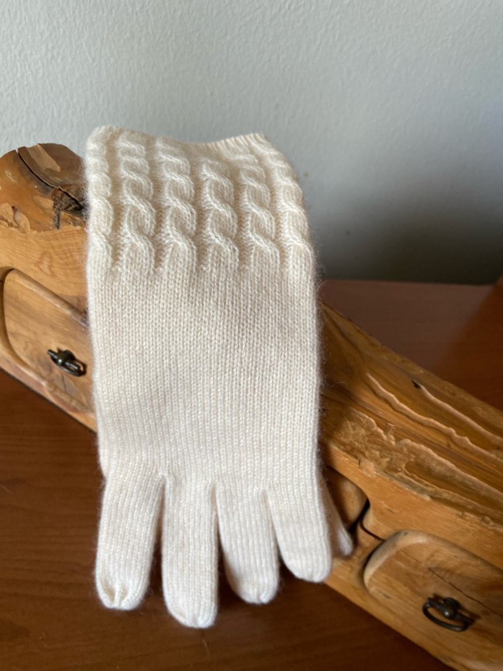 Cashmere by Charter Club Gloves